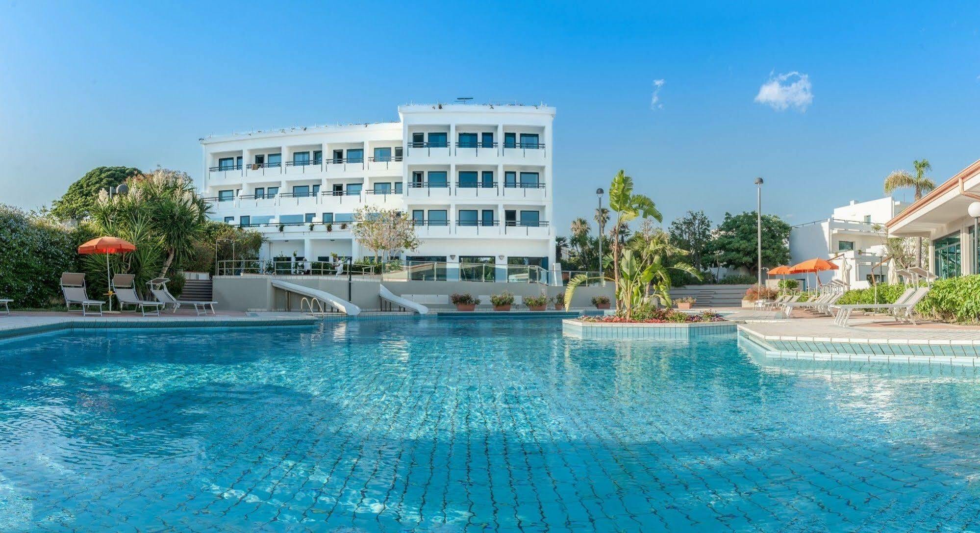 Acacia Marina Hotell Marina di Ragusa Eksteriør bilde
