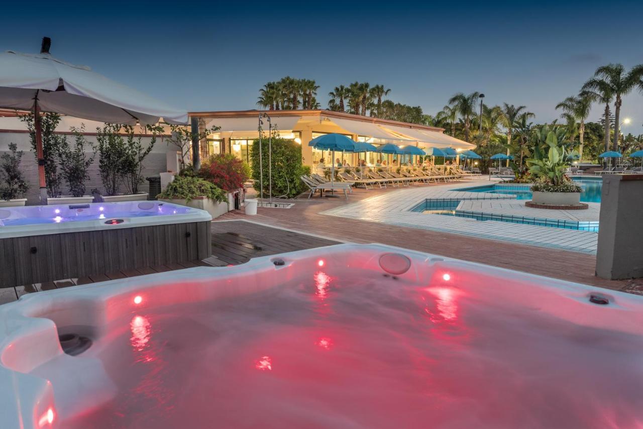 Acacia Marina Hotell Marina di Ragusa Eksteriør bilde